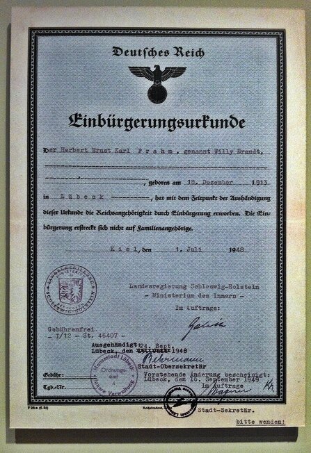 Einbürgerungsurkunde Willy Brandt